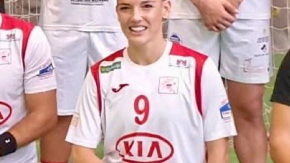 Mireia Rodriguez, première femme à jouer dans une équipe de handball masculine pro