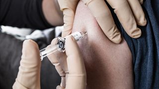 Un sex-club de Genève propose une fellation contre un vaccin