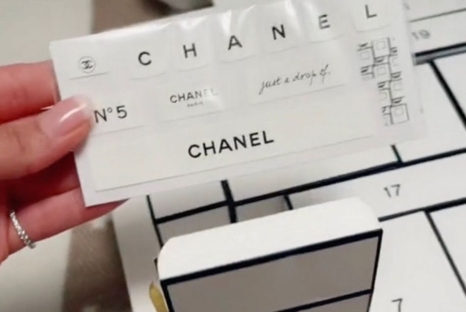 Qu'y a-t-il dans le calendrier de l'Avent à 700 euros de Chanel ? Pas grand-chose
