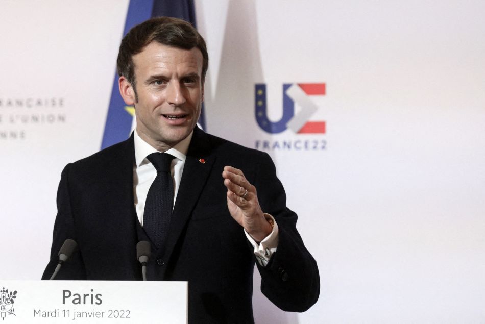 Emmanuel Macron reconnait (enfin) l'endométriose comme "un problème de société"