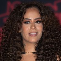 Grossesse ou boulot ? Amel Bent ne veut pas avoir à choisir