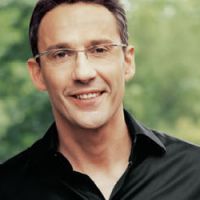 « Seriez-vous un bon expert ? » : Jouer en direct avec Julien Courbet