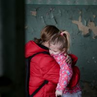 "Je veux juste rentrer à la maison" : les enfants de Marioupol racontent leur quotidien