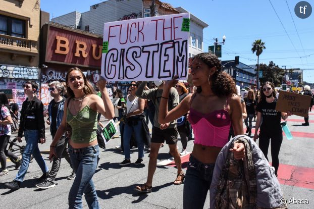 Manifestantes défendant le droit à l'avortement à San Francisco le 14 mai 2022