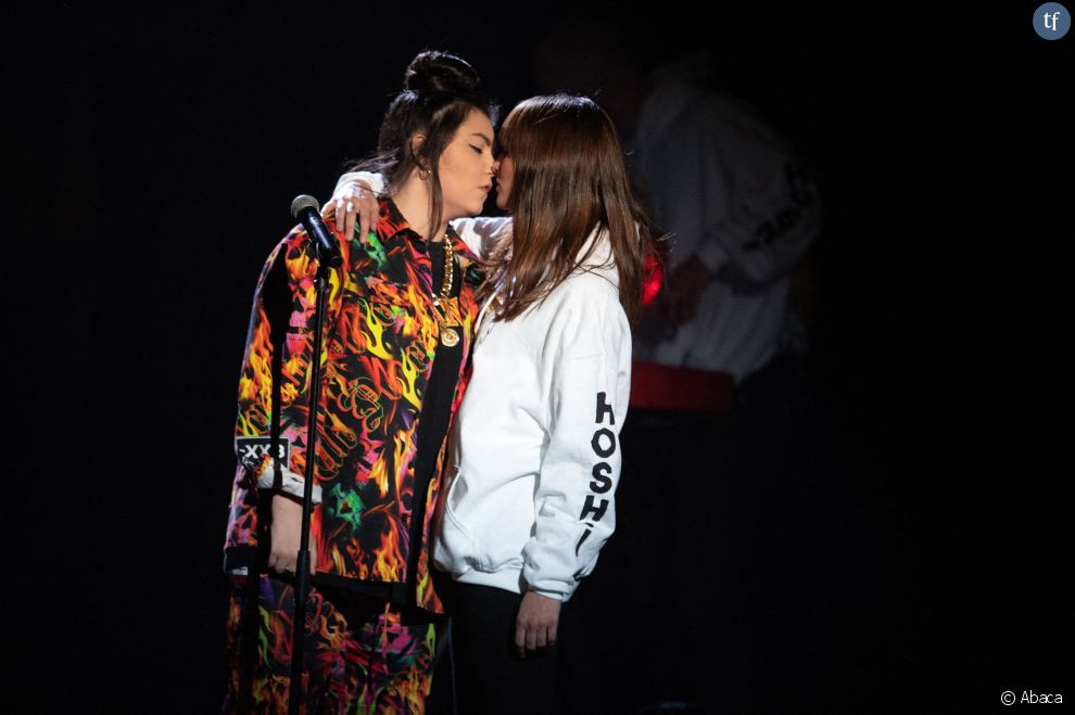 Le baiser lesbien d&#039;Hoshi aux Victoires de la musique 2020