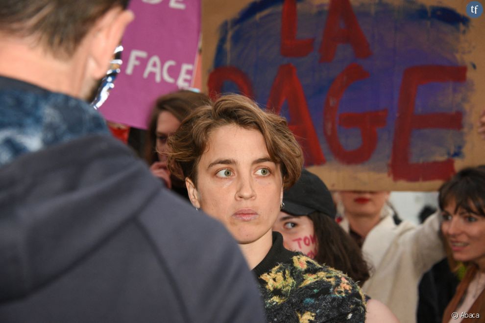 Adèle Haenel milite avec #MeTooThéâtre lors des 33e Nuit des Molières, le 30 mai 2022, Paris.