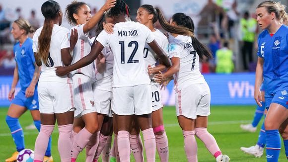 Pourquoi les footballeuses françaises ne veulent plus de short blanc