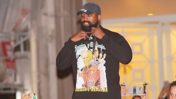 Kanye West indigne avec son T-shirt "White Lives Matter"