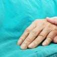     L'euthanasie pourrait peut-être ainsi être dépénalisée, notamment lorsque la personne est atteinte par une maladie neurodégénérative grave    