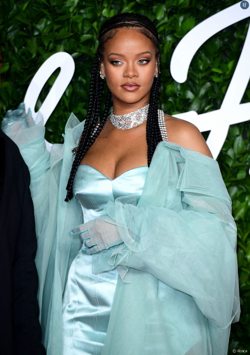  Rihanna, qui a fait son grand retour en sortant un single après six   ans d&#039;absence, aurait invité Johnny Depp au show de sa marque Savage X Fenty 