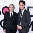 Les acteurs sud-coréens O Yeong-su (Oh Young-soo) et Lee Jung-jae à l'événement spécial FYSEE de Netflix "Squid Game" à Los Angeles, qui s'est tenu aux Raleigh Studios le 12 juin 2022
