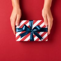 8 cadeaux à offrir pour un Noël féministe et stylé