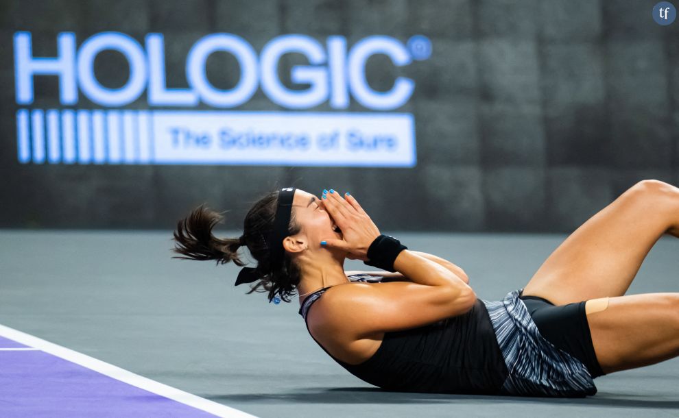 La Française Caroline Garcia réagit à la balle de match convertie lors de la finale du tournoi de tennis WTA Finals Fort Worth 2022 contre la Biélorusse Aryna Sabalenka Fort Worth, 7 novembre 2022.