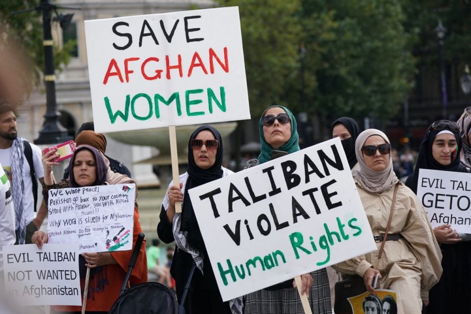 Les Talibans font taire une station de radio animée par des femmes