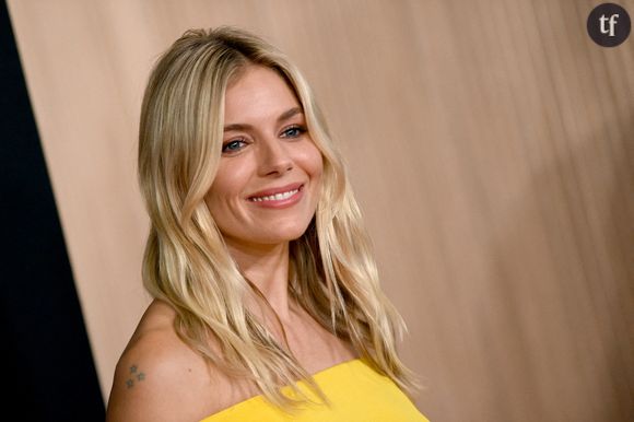 Sienna Miller assiste à la 23e cérémonie annuelle des Hollywood Film Awards à l'hôtel Beverly Hilton le 03 novembre 2019 à Beverly Hills, CA, États-Unis.