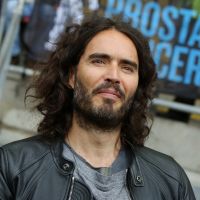 Russell Brand accusé de viol et d'agressions sexuelles : le point sur l'enquête en cours