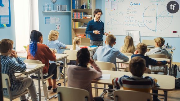 Ces actes antisémites ont majoritairement lieu à l'université, dans une salle de classe, mais aussi sur les réseaux sociaux (32 %) ou les soirées étudiantes (24 %). Tant et si bien que 36 % des étudiants ont déjà dissimulé leur judéité pour éviter la haine.
