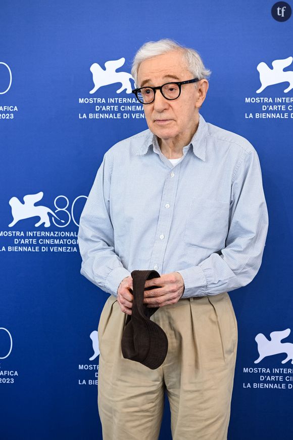 Alors que des militantes féministes saluent le geste, certains évoquent les mots "cancel culture". Un débat commun à la diffusion des oeuvres de bien des cinéastes, comme Woody Allen.
Woody Allen 80th Venice Film Festival Photocall of the movie -Coupe de Chance- Venice, Italy 4th September 2023