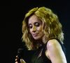 "Grosse et moche" : ces attaques sexistes qui ont fait souffrir Lara Fabian