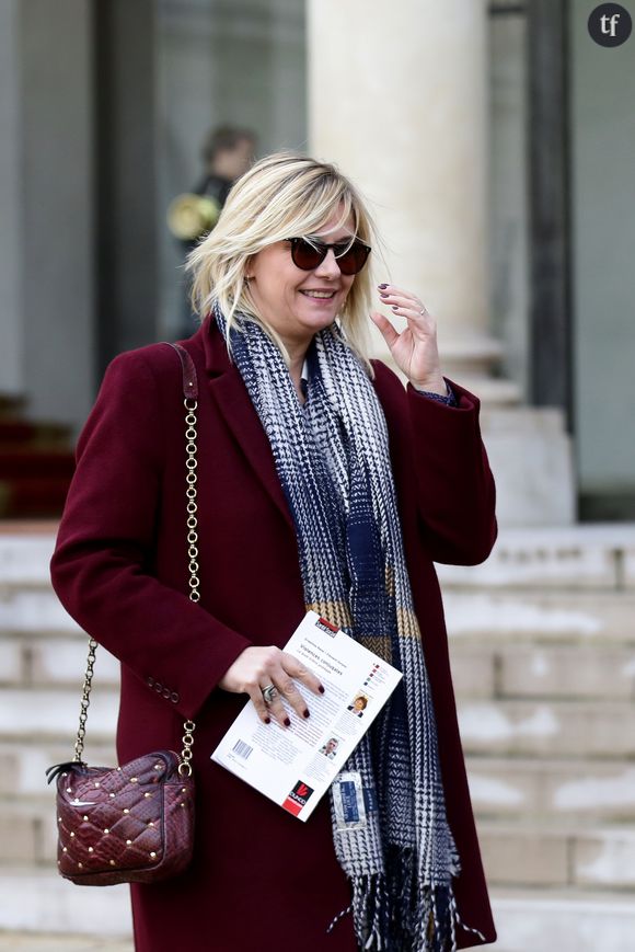 Car sur Instagram, Flavie Flament vient d'écrire : "Et puis, un jour, quand la guerre n'est plus déclarée, qu'elle a été menée, quand la vie est plus douce, que le chagrin ne fait plus de bruit... se pencher sur le passé". Un post bouleversant qui semble s'adresser à toutes les victimes silenciées. On la lit...
Flavie Flament - Journée internationale pour l'élimination de la violence à l'égard des femmes et du lancement de la grande cause du quinquennat, au Palais de l'Elysée, Paris, France. Le 25 novembre 2017 © Stéphane Lemouton / Bestimage