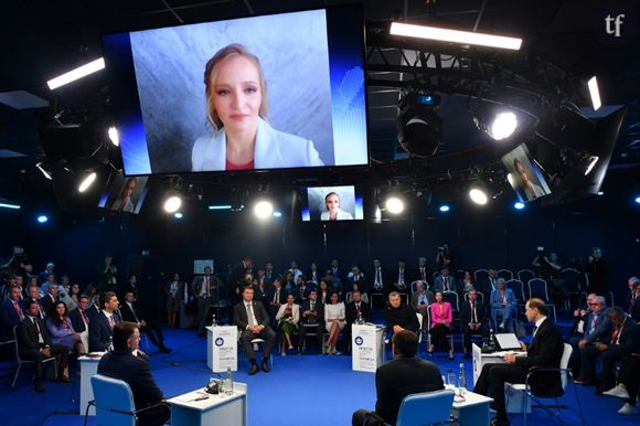 Que sait-on sur les filles présumées de Vladimir Poutine, repérées au Forum économique de Saint-Pétersbourg ?
Katerina Tikhonova, du conseil scientifique de l'université d'Etat de Moscou, le 6 juin 2024, à Saint-Pétersbourg, en Russie