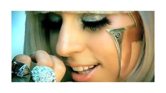 Lady Gaga, un clip de 14 minutes pour « Marry the Night » - Vidéo