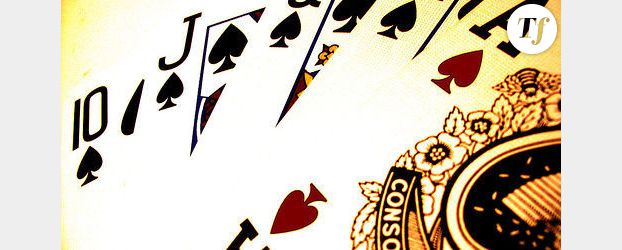 Un joueur addict de poker attaque l’Etat