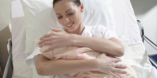 Grossesse et accouchement : comment vous préparer sereinement ?