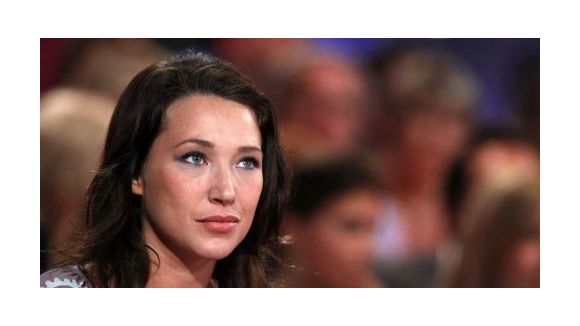 Laura Smet arrêtée dans les rues de Paris nue