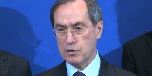 Assemblée Nationale : Claude Guéant, régime nazi et politique