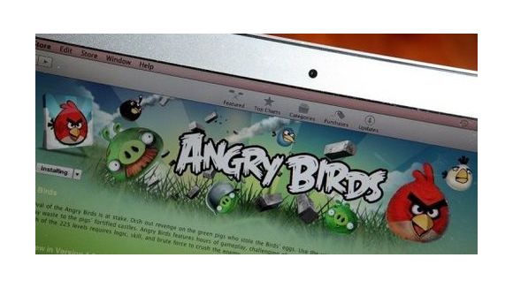 Facebook : Angry Birds va vous faire jouer à tuer des cochons 