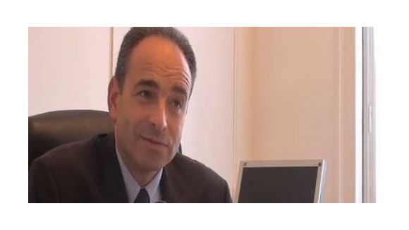 J-F Copé se réjouit de « faire péter le plafond de verre »