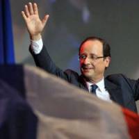 Meeting de François Hollande : la constance contre les « promesses » de Sarkozy