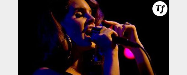 Lana Del Rey : un clip sexy pour "Blue Jeans"