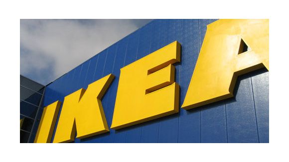 Ikea lance le premier meuble de salon avec télévision intégrée
