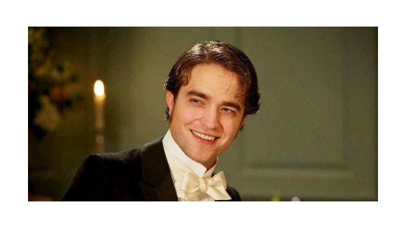 Robert Pattinson en séducteur dans « Cosmopolis » - Vidéo streaming