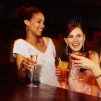 Les Français consomment moins d'alcool dans les bars