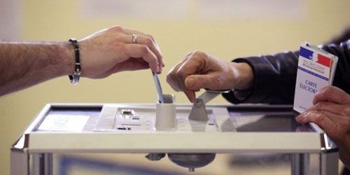 Présidentielle 2012 : les Français aux urnes pour le premier tour de l'élection