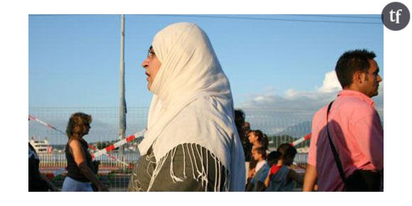 Les musulmans victimes de stéréotypes négatifs en Europe selon Amnesty