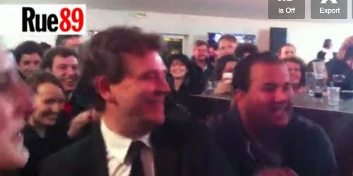 A la Bastille, Arnaud Montebourg se lâche pour fêter la victoire de Hollande [VIDEO]