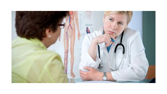 Déserts médicaux : bientôt des « médecins volants »