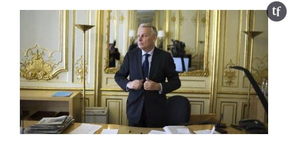 Jean-Marc Ayrault entame le dialogue social