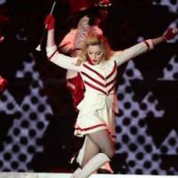 Madonna : Hitler et Marine le Pen invités de son concert - Vidéo