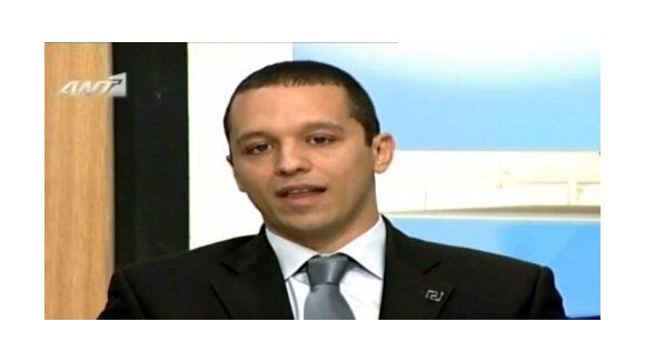 Agression à la télévision : le député néonazi grec porte plainte