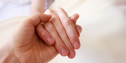 Anorexie : la justice anglaise alimente de force une femme