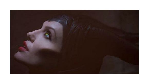 Maleficent : Angelina Jolie est Maléfique