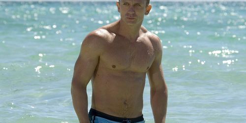 James Bond prendra une mousse 