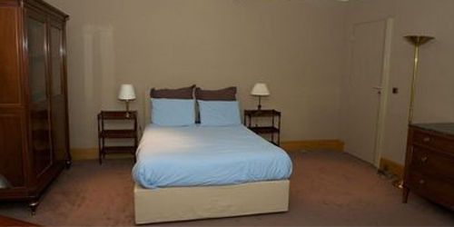 Logements de fonction : où habitent les ministres du gouvernement Ayrault ?