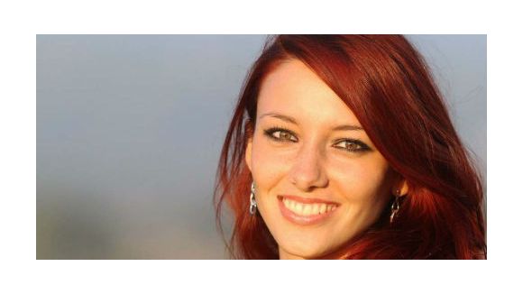 Miss Monde 2012 : Delphine Wespiser parle anglais – Video streaming