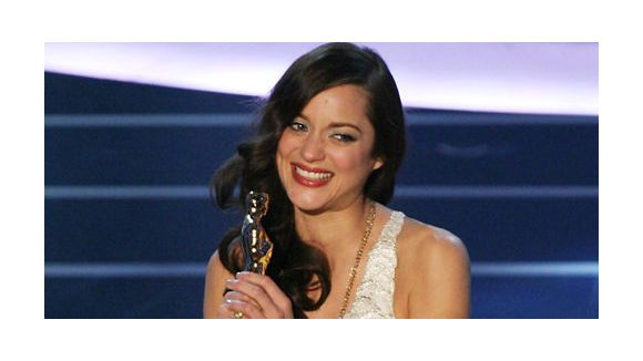 Meurs comme Marion Cotillard dans Batman : une parodie bien méritée ?